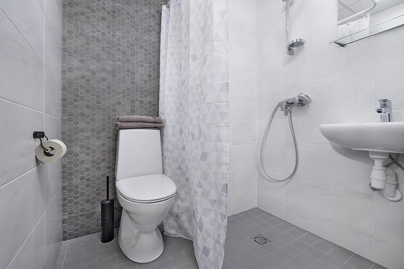 Laki 24 By Easyrentals Lägenhet Tallinn